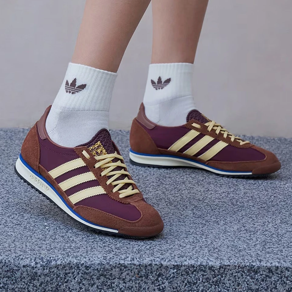 Adidas genuine Women's Lightweight and Durable Low-top Casual Shoes IE3425